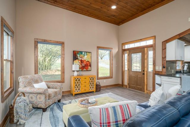 5198 Hwy 52E, Ellijay, GA 30536