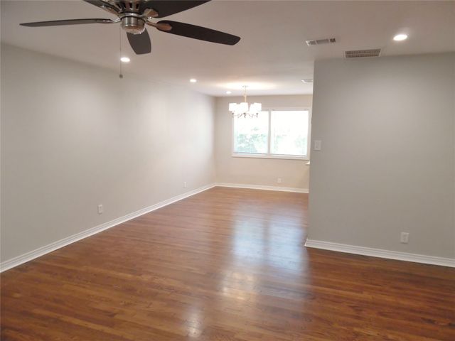 2309 Pembroke Drive B, Fort Worth, TX 76110