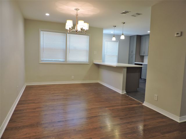 2309 Pembroke Drive B, Fort Worth, TX 76110