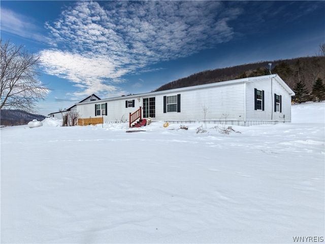 7013 Maples Road, Mansfield, NY 14731