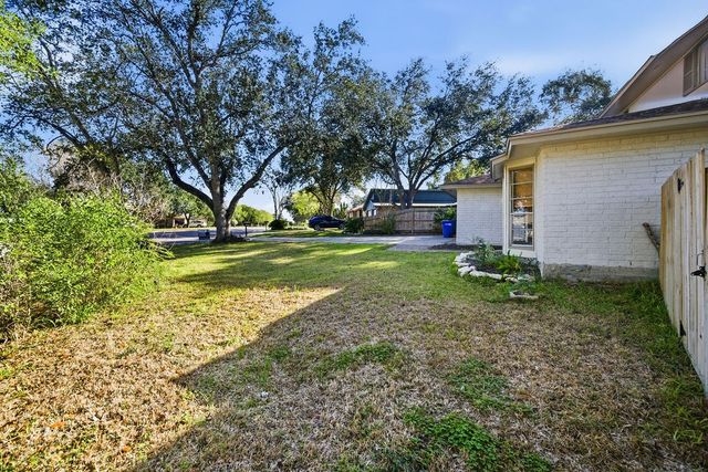 11029 Stonewall Blvd, Corpus Christi, TX 78410