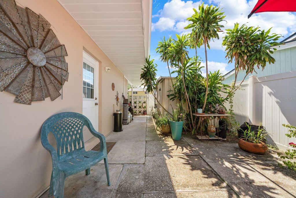 Image 29 of property listing at 10713 DALTON AVENUE, Tampa, FL 33615