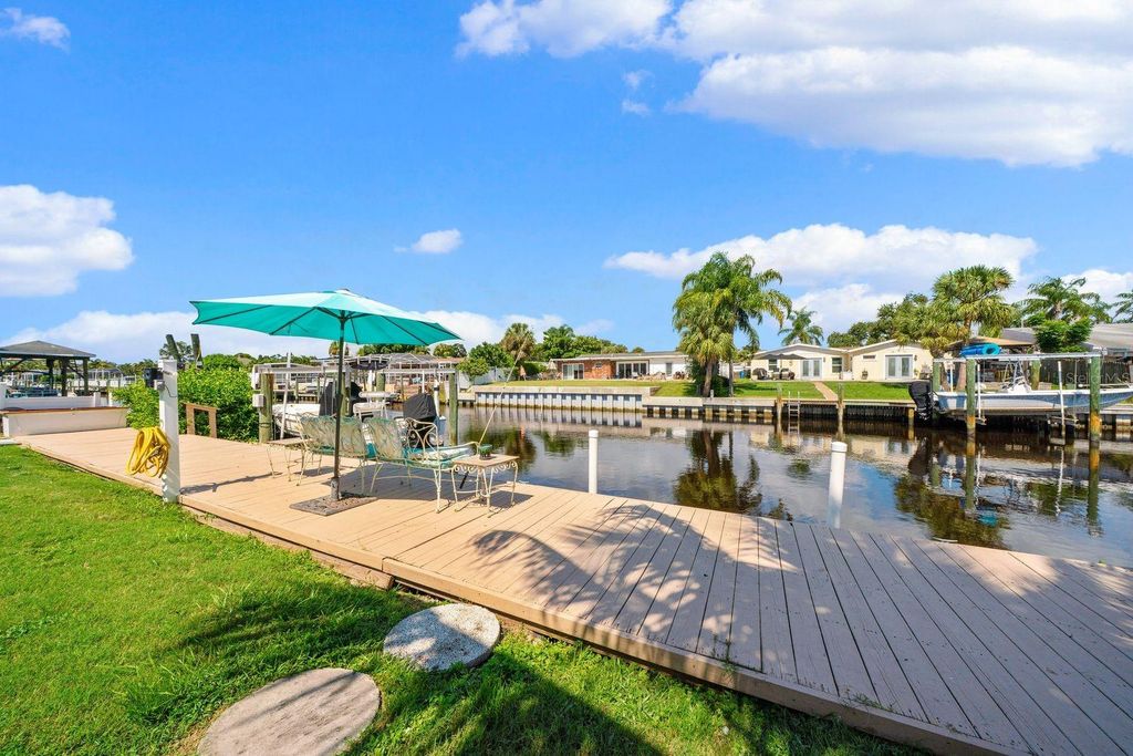 Image 34 of property listing at 10713 DALTON AVENUE, Tampa, FL 33615