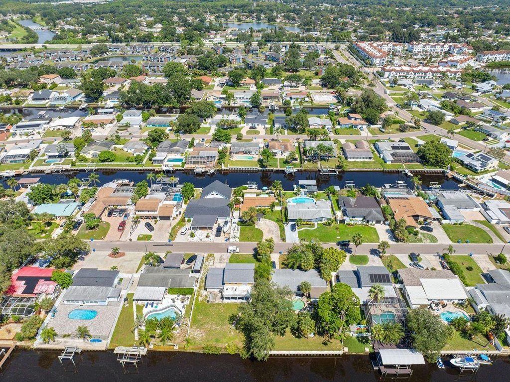 Image 47 of property listing at 10713 DALTON AVENUE, Tampa, FL 33615