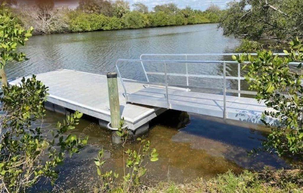 Image 50 of property listing at 10713 DALTON AVENUE, Tampa, FL 33615