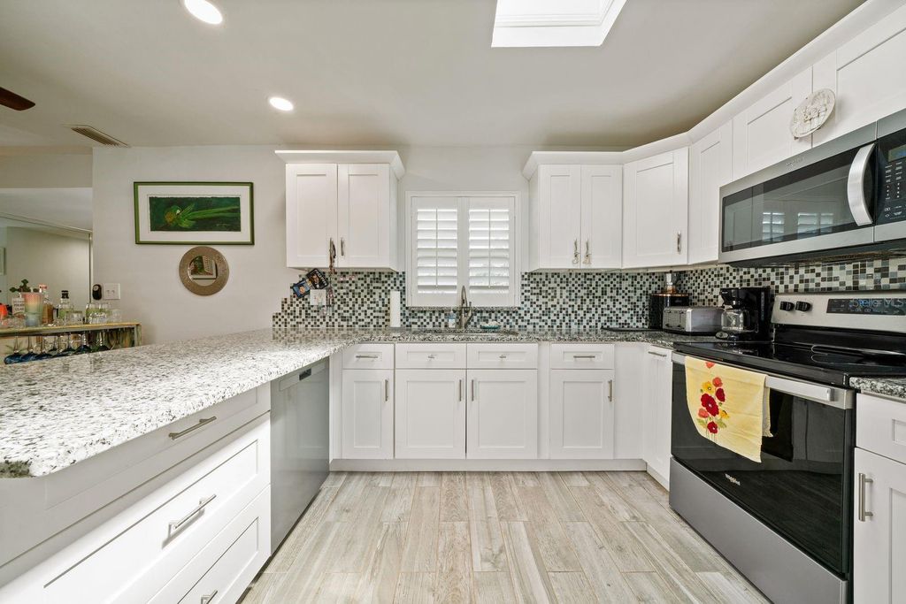 Image 9 of property listing at 10713 DALTON AVENUE, Tampa, FL 33615