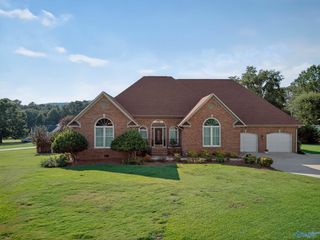 129 Wilson Circle, Gadsden, AL 35901