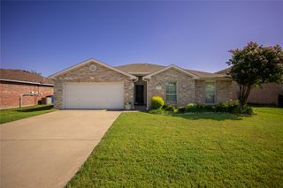 423 Murphy Road, Burleson, TX 76028