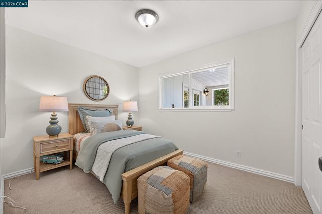 160 Cleopatra Dr, Pleasant Hill, CA 94523