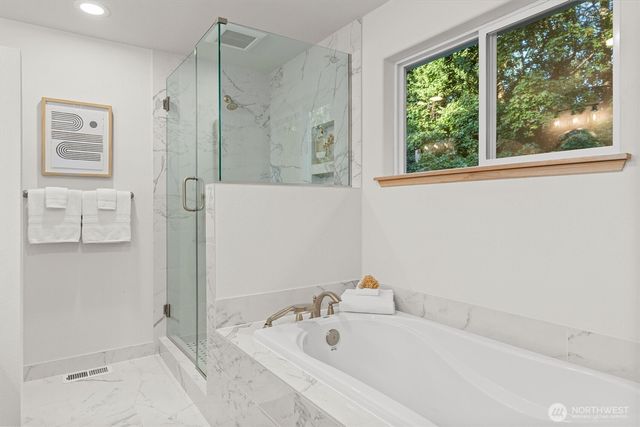 13924 126th Avenue NE, Kirkland, WA 98034