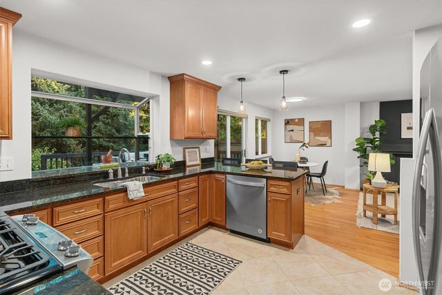 13924 126th Avenue NE, Kirkland, WA 98034
