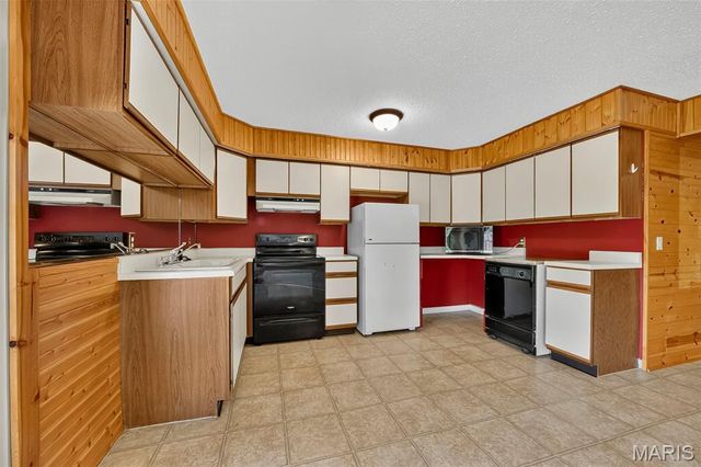 336 Weston Drive, Troy, MO 63379
