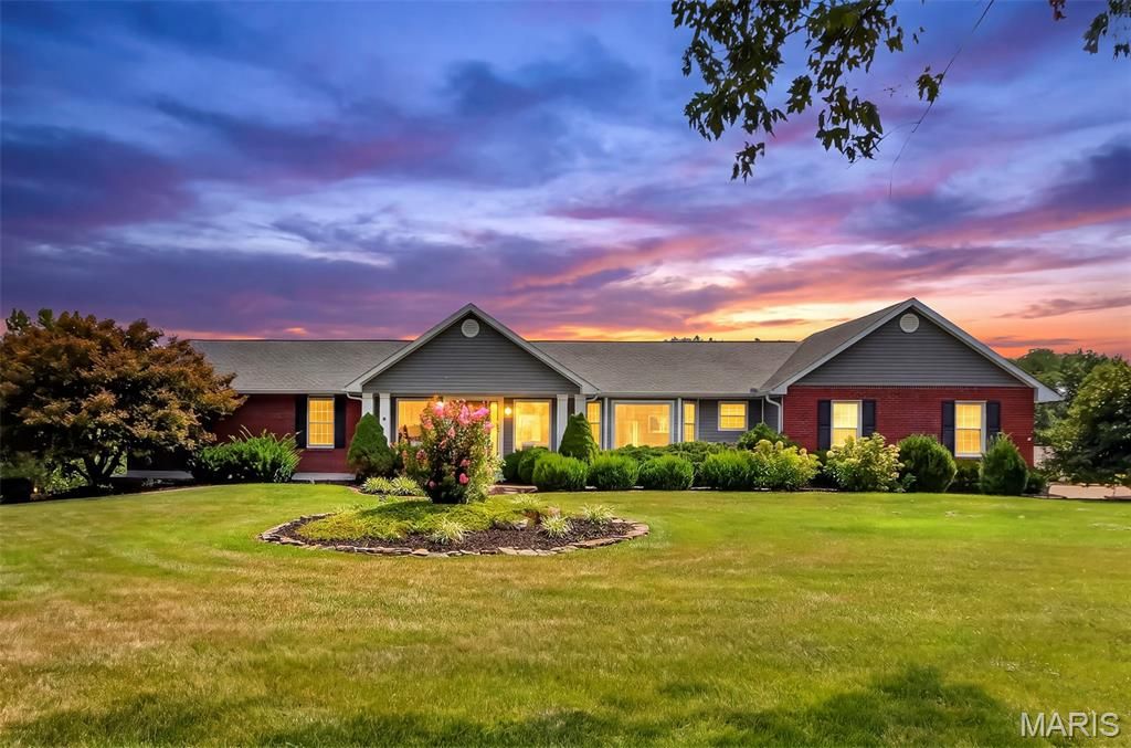 336 Weston Drive, Troy, MO 63379