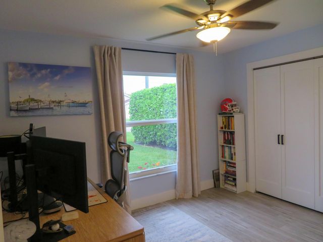 6070 Garrett Street, Jupiter, FL 33458