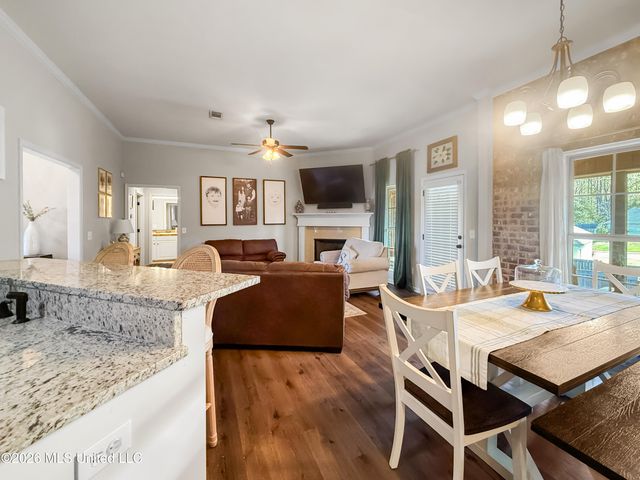 816 Ascham Court, Pearl, MS 39208