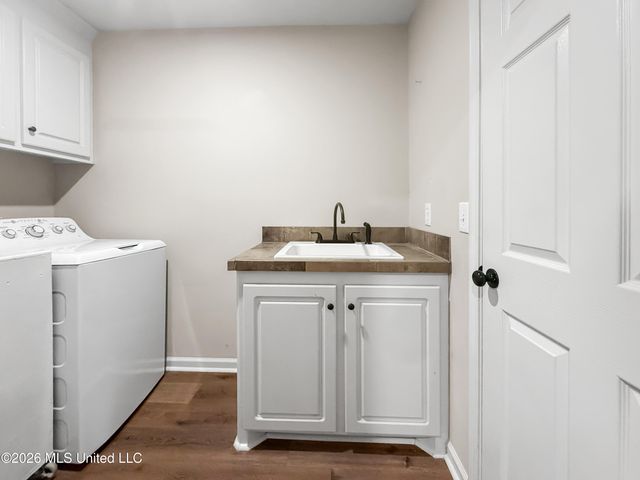 816 Ascham Court, Pearl, MS 39208