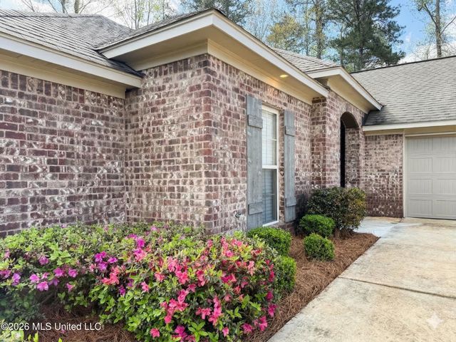 816 Ascham Court, Pearl, MS 39208