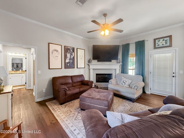 816 Ascham Court, Pearl, MS 39208