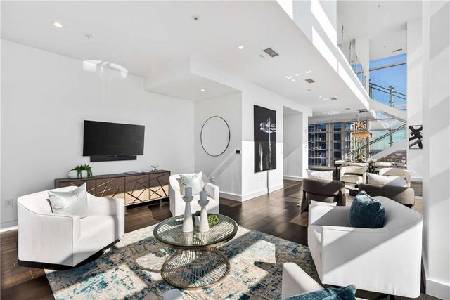 45 Ivan Allen Junior NW Boulevard 2705, Atlanta, GA 30308