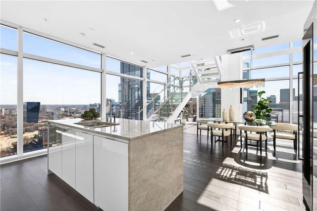 45 Ivan Allen Junior NW Boulevard 2705, Atlanta, GA 30308