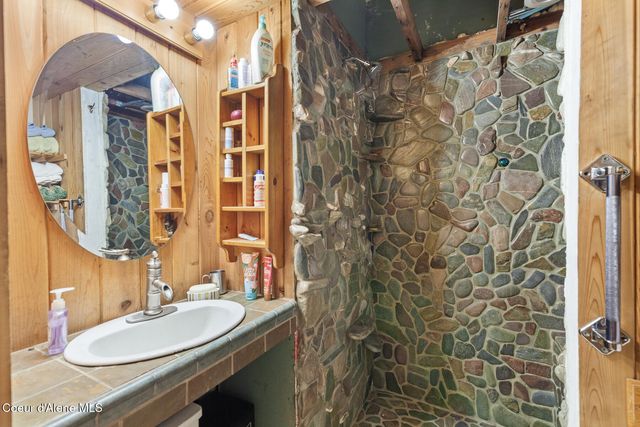 784 Twin Rivers Road, Athol, ID 83801