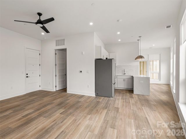 123 Haywood Street 202, Asheville, NC 28801