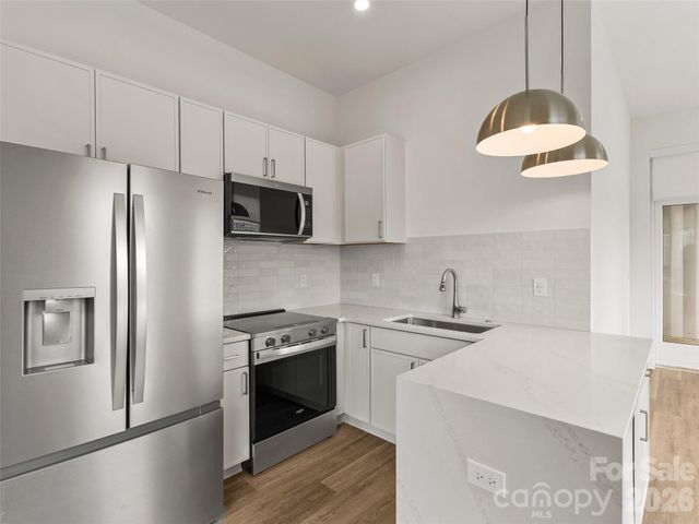 123 Haywood Street 202, Asheville, NC 28801