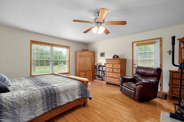 5473 North State Highway 125, Strafford, MO 65757