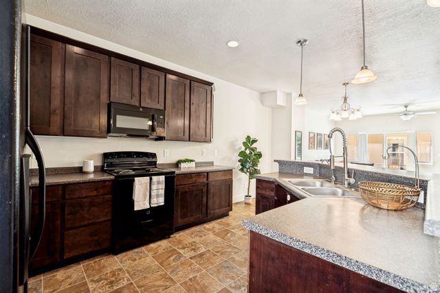 3750 S PRAIRIEWOOD DR, Salt Lake City, UT 84115