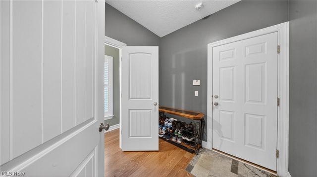 103 Walden Ridge Drive, Hinckley, OH 44233