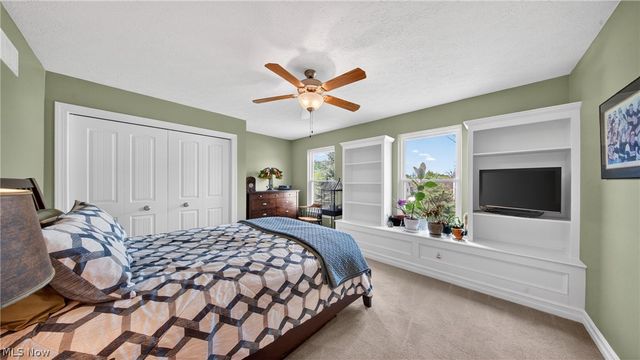 103 Walden Ridge Drive, Hinckley, OH 44233