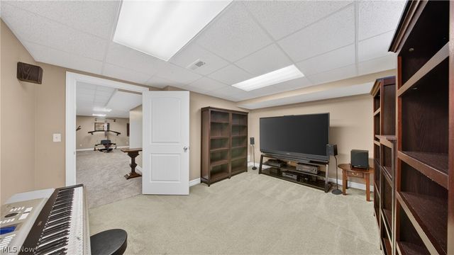 103 Walden Ridge Drive, Hinckley, OH 44233