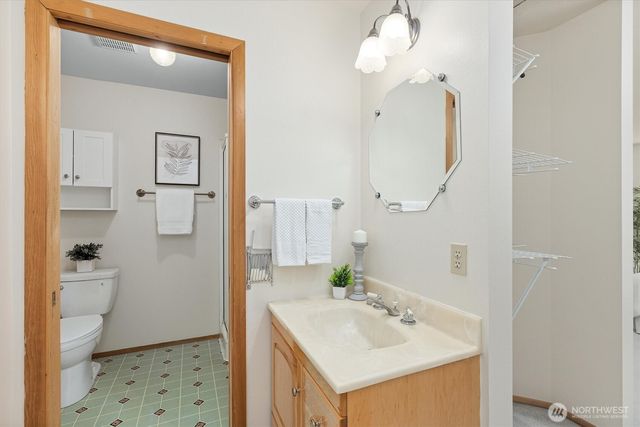 9420 49th Avenue Ct, Gig Harbor, WA 98332