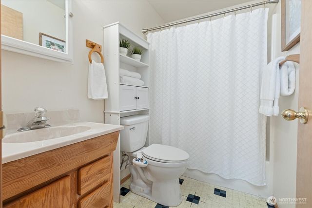 9420 49th Avenue Ct, Gig Harbor, WA 98332