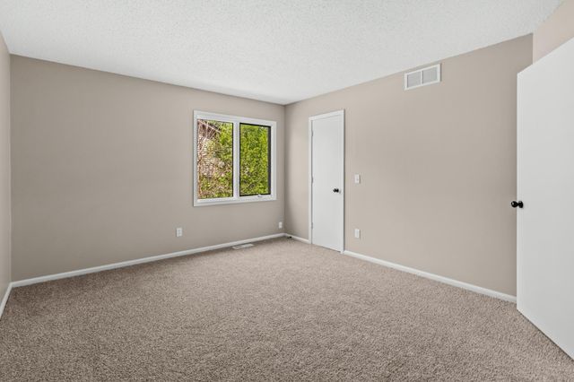 17468 Rustic Hills Drive, Eden Prairie, MN 55346
