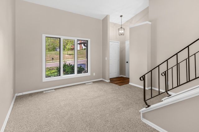17468 Rustic Hills Drive, Eden Prairie, MN 55346