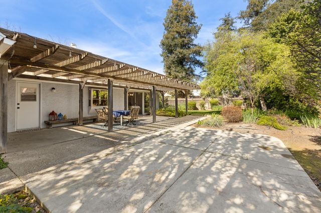 3728 W Palo Alto Avenue, Fresno, CA 93711