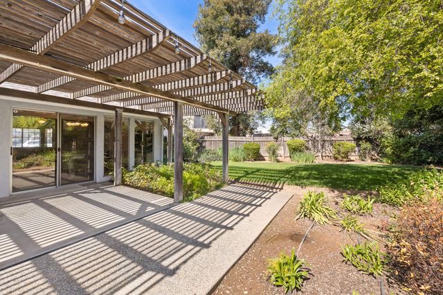 3728 W Palo Alto Avenue, Fresno, CA 93711