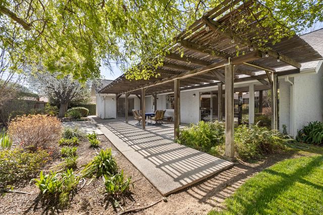 3728 W Palo Alto Avenue, Fresno, CA 93711