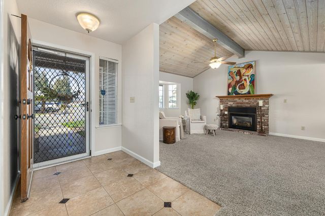 3728 W Palo Alto Avenue, Fresno, CA 93711