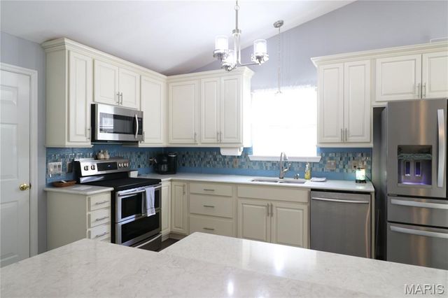 207 Gran Vista Drive, Festus, MO 63028