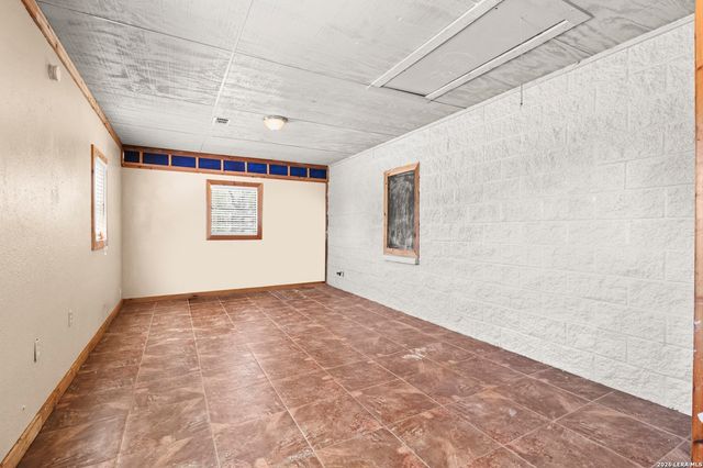 146 Exotic, Bandera, TX 78003