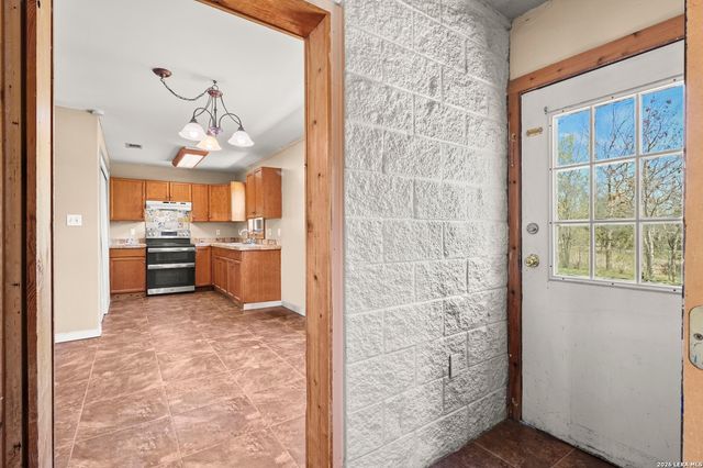 146 Exotic, Bandera, TX 78003