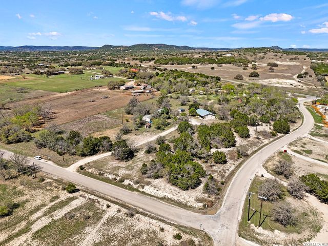 146 Exotic, Bandera, TX 78003