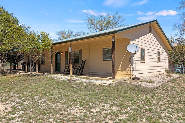146 Exotic, Bandera, TX 78003