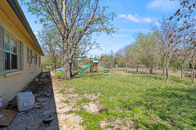 146 Exotic, Bandera, TX 78003