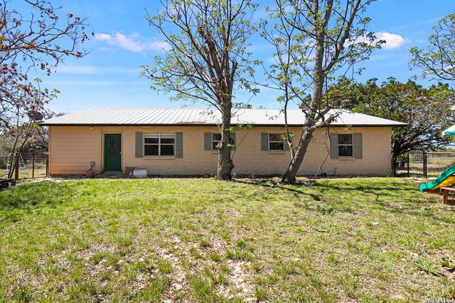 146 Exotic, Bandera, TX 78003