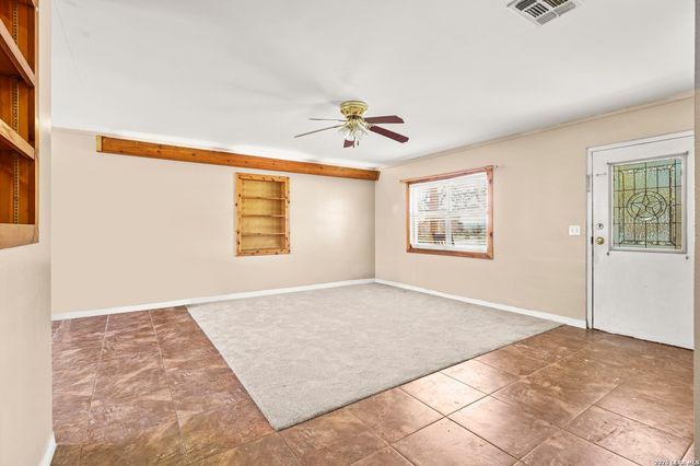 146 Exotic, Bandera, TX 78003