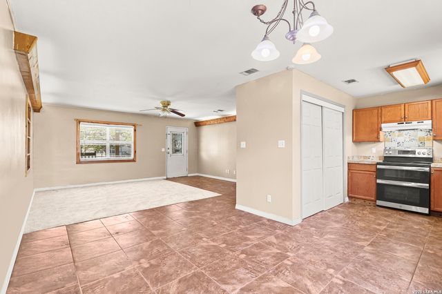 146 Exotic, Bandera, TX 78003