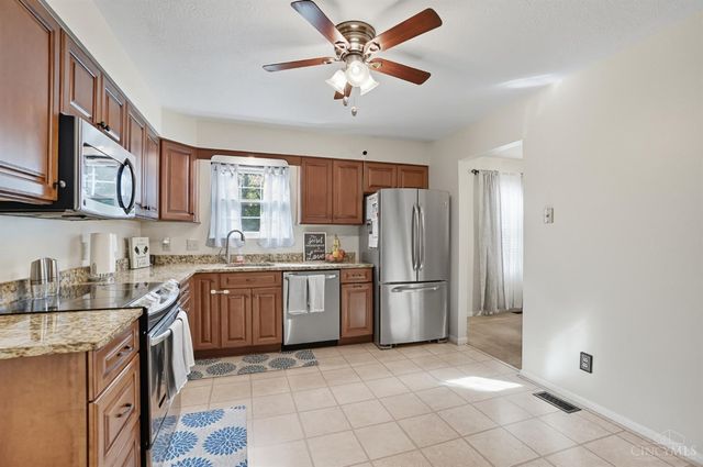 8659 Sarahs Bend Drive, Colerain Twp, OH 45251